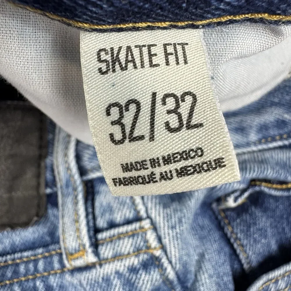 BDG Skate Fit Jeans Men's 32/32 Blue Raw Hem Distressed Faded Cotton